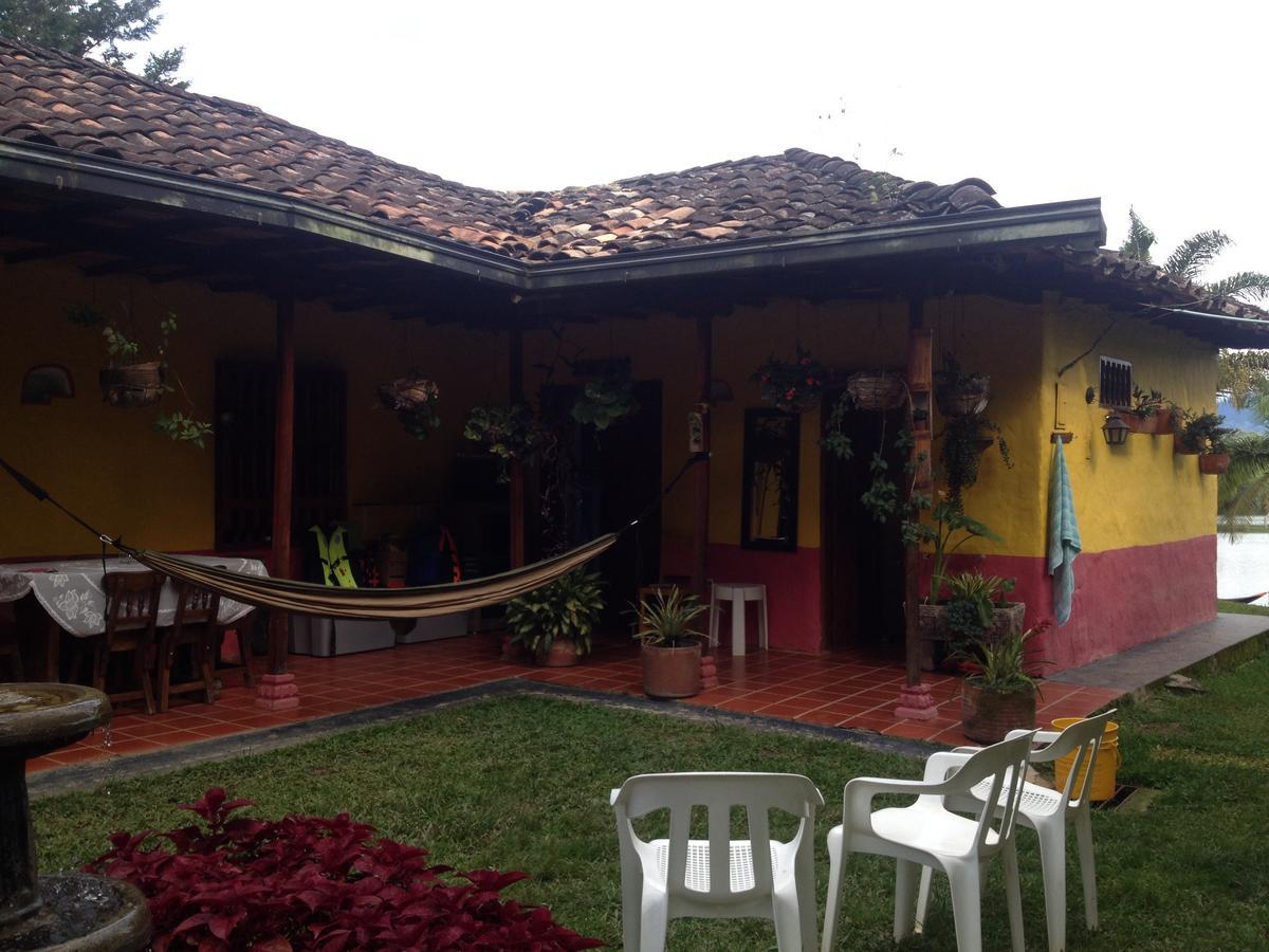 Casa Finca Tipica The Lake Hotel Guatapé Kültér fotó
